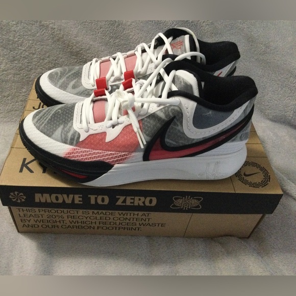 Men's Nike Air Zoom Kyrie 8 Basketball Shoes University Red & Black Size 10 - Picture 3 of 8